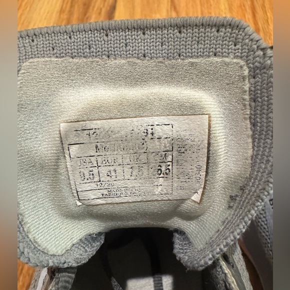 BROOKS Levitate 4 Running Shoes Size 9.5 - Picture 15 of 15